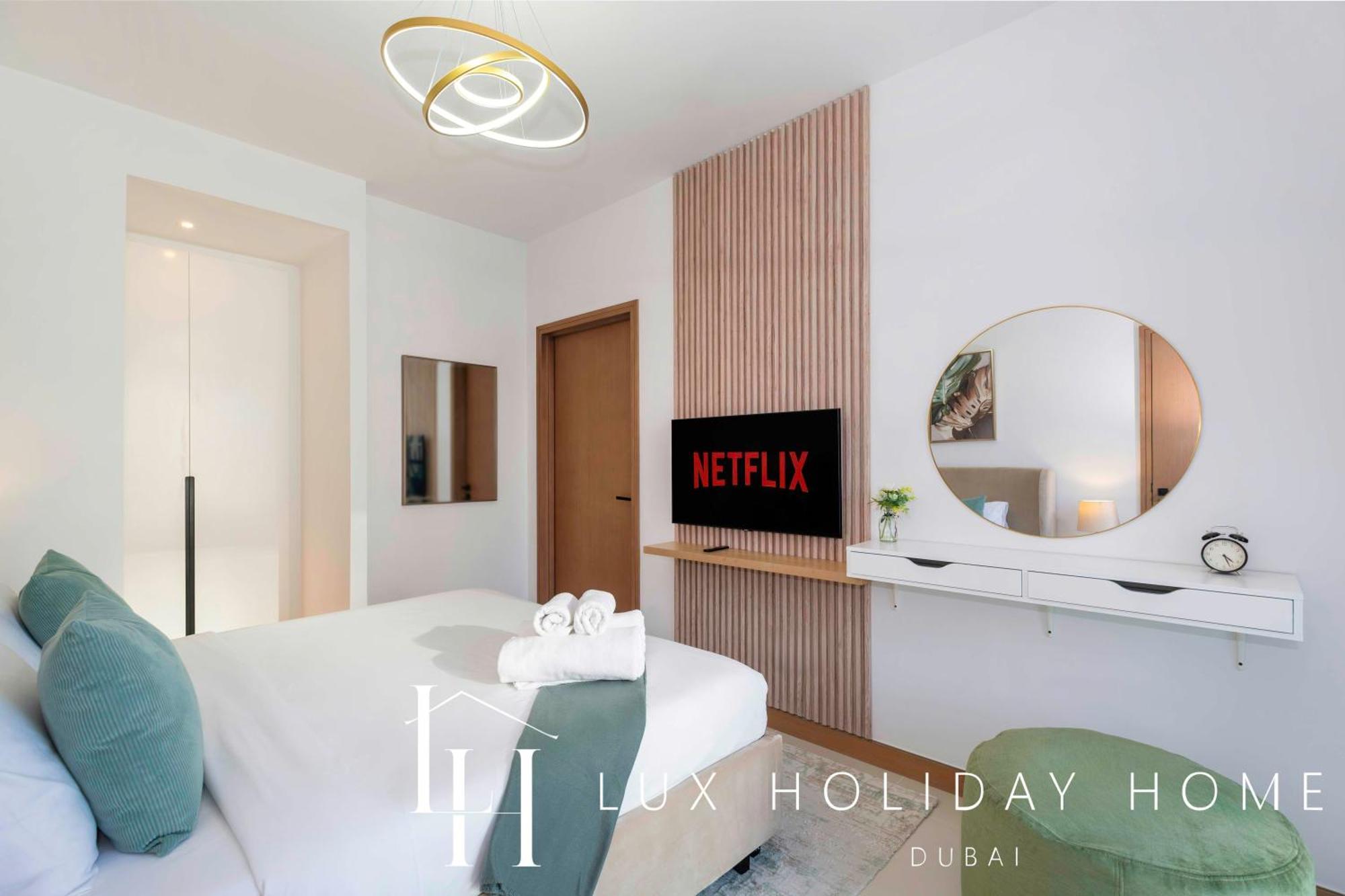 Lux The Vida Marina 3 Dubai