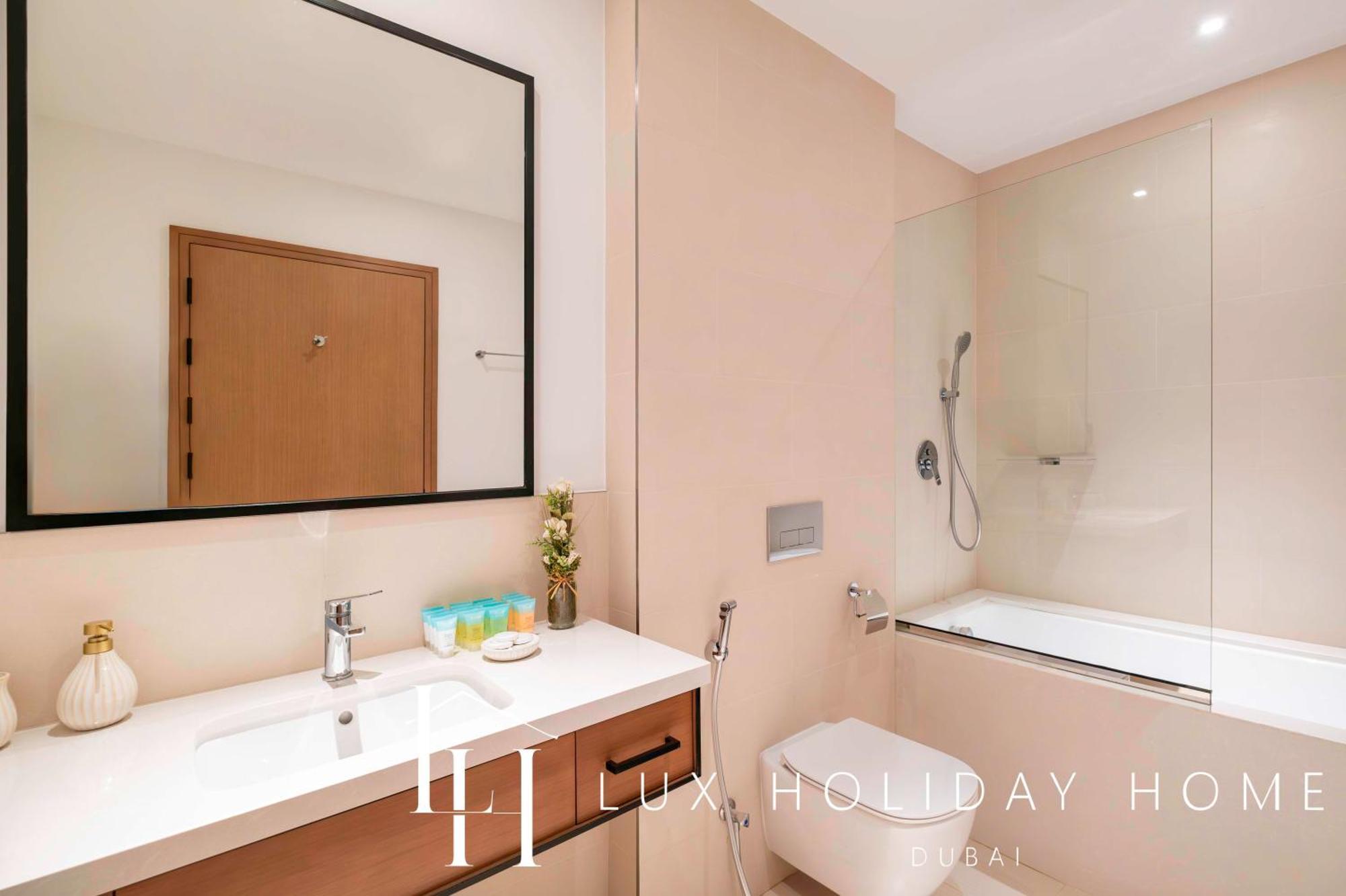 Apartment Lux The Vida Marina 3 *